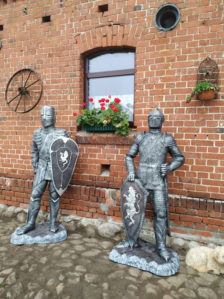 Рыцари с Щитами